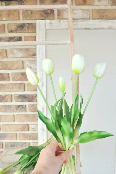 Kytica bielych tulipánov, umelá, zväzok 5kusov – foto 4