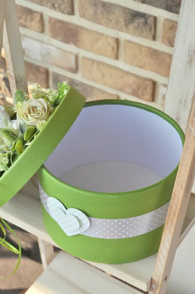 Darčekový box s kvetinovým vrchnákom, priemer 22cm – foto 2
