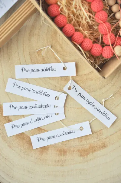 Háčkovaný náhrdelník, lososový – foto 3