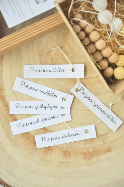 Háčkovaný náhrdelník, bielo-žltý – foto 3